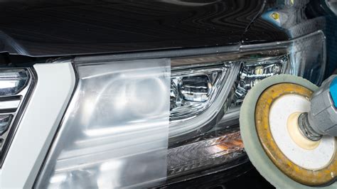 How Does Headlight Cleaner Work