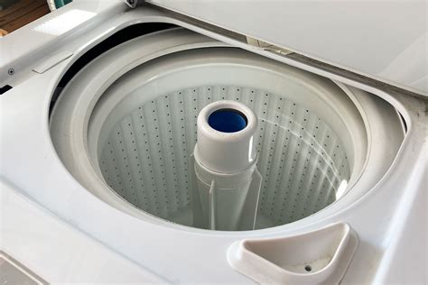 How Does The Washer Work Without An Agitator