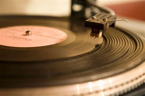 How Does Vinyl Recording Work