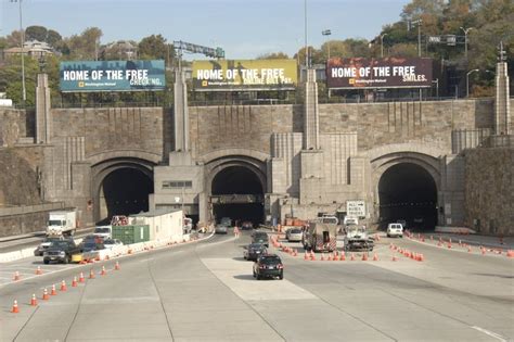 how far underwater is the lincoln tunnel