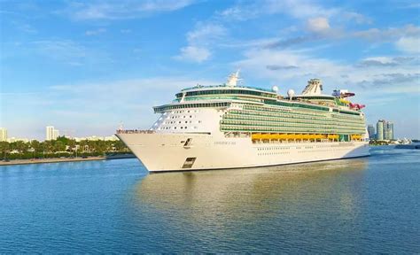 How Fast Does A Cruise Ship Go?