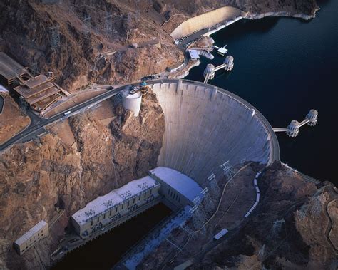 how full is the hoover dam today