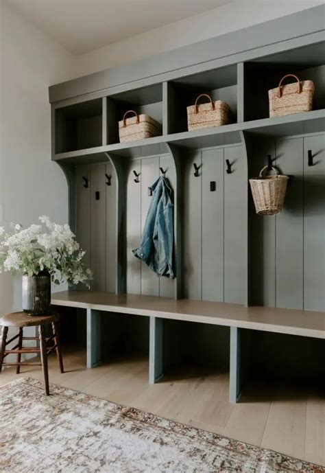 How High Mudroom Bench