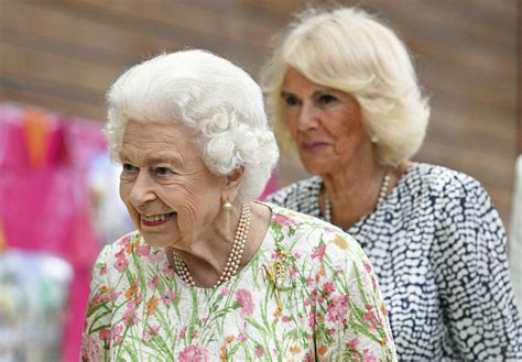 how is camilla related to the queen