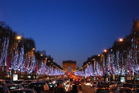 how is december in paris