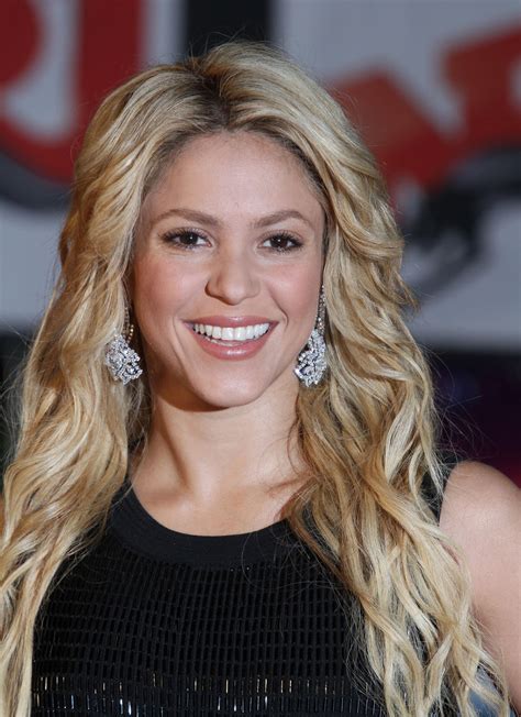 how is shakira famous