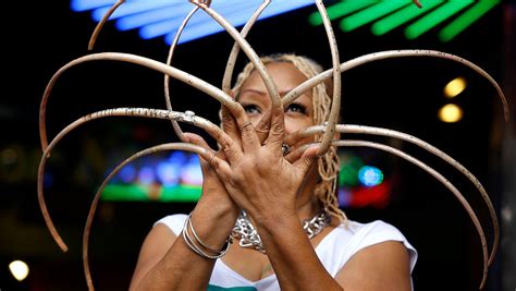 The How Long Are The Longest Fingernails Ever With Simple Style