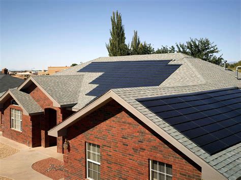 how long does a roof last with solar panels