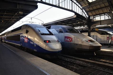 how long does it take to get from paris to nice on the tgv