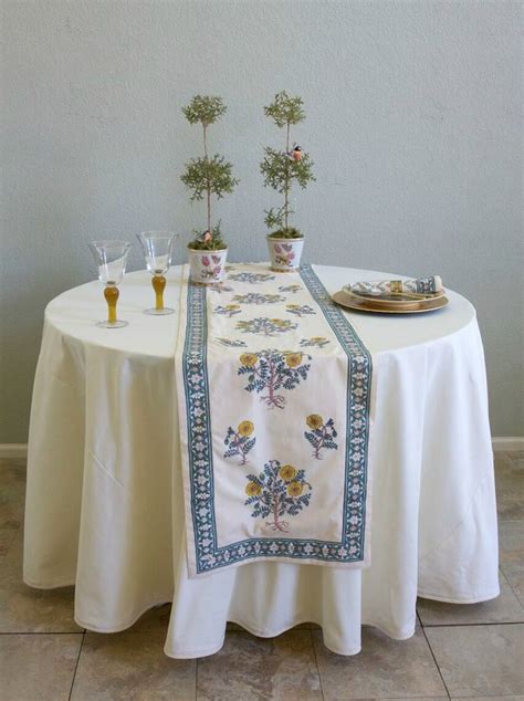 How Long Is A Table Runner For A Round Table