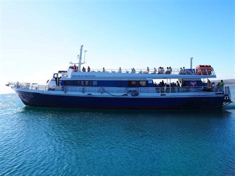 how long is the boat ride from maui to molokai