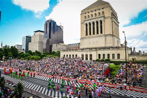 how long is the indy 500 parade