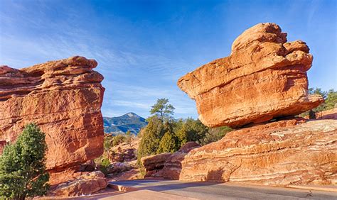 how long to drive through garden of the gods
