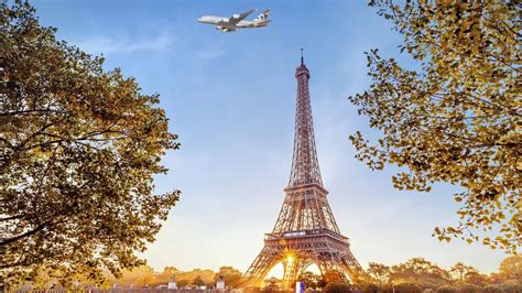 how long to get from cdg to eiffel tower