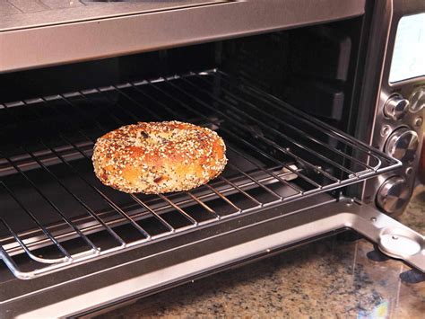 how long to toast a bagel in a toaster