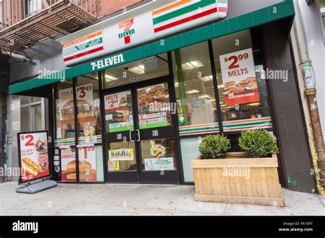 how many 7 eleven stores in new york