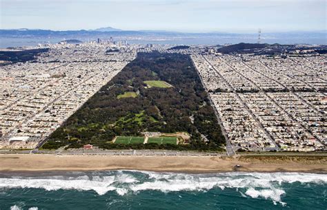 how many acres is golden gate park