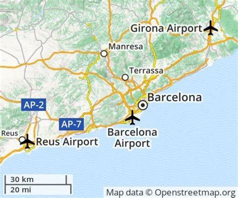 how many airports in barcelona spain
