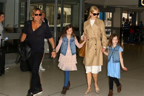 how many children does nicole kidman have
