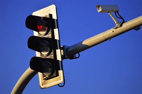 how many demerit points for crossing red light