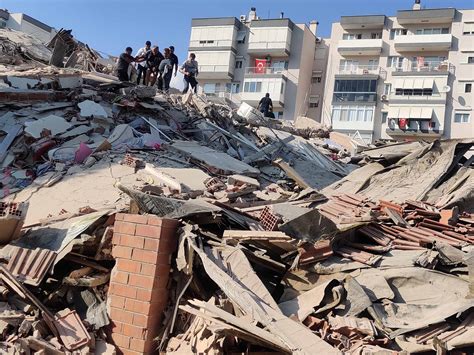 how many died in earthquake in turkey