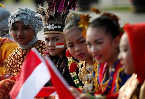 how many ethnic groups are there in indonesia