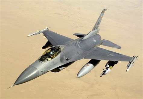 how many f-16 in usaf