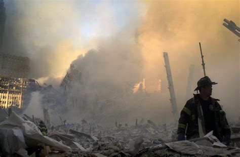 how many firefighters died in 911 attack