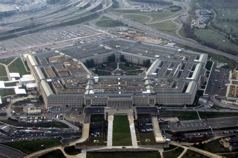 how many floors are there in the pentagon