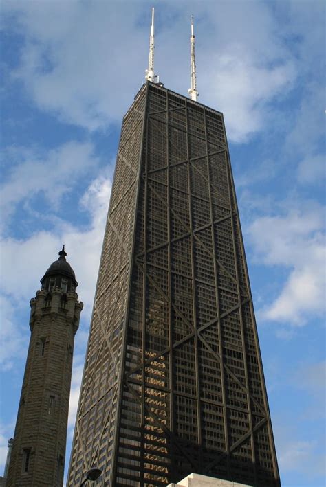 how many floors is the hancock building in chicago