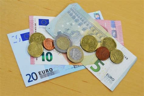 how many irish euros to the pound