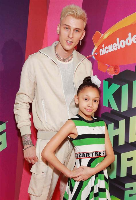 how many kids does mgk have