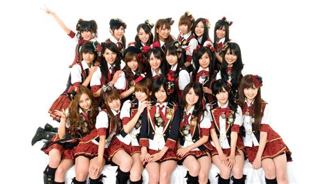 how many members are in akb48