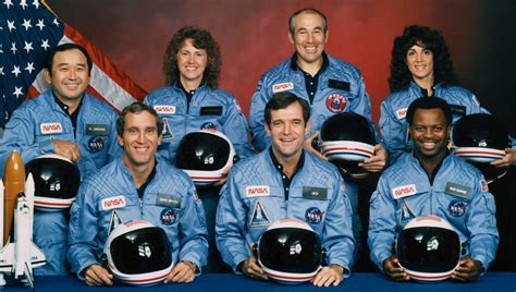 how many people were on the challenger rocket
