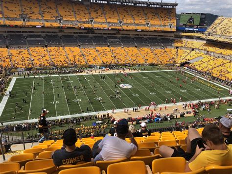 how many seats in the steelers stadium