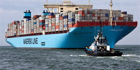 how many ships does maersk have