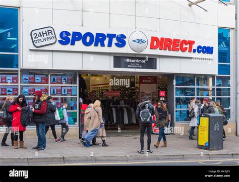 how many sports direct stores in uk