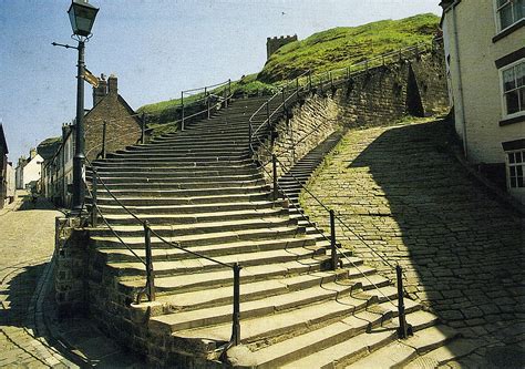 how many steps up to whitby abbey