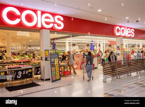 how many supermarkets does coles have