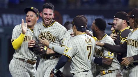 how many wins do the padres have this season