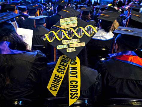 how many years does it take to get a degree in forensic science
