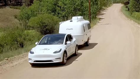 how much can tesla model y tow