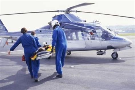 how much do ems helicopter pilots make
