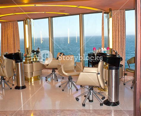 Do Estheticians Make Good Money? Skin Science Institute