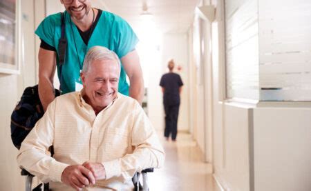 5 Ways Geriatric Nurses Get Paid