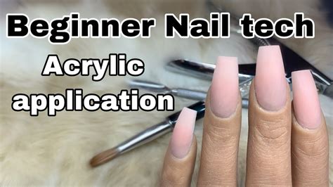 How Much Does A Beginner Nail Tech Make