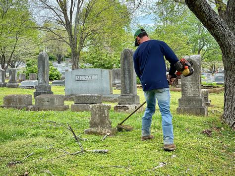 How Much Does A Cemetery Worker Make