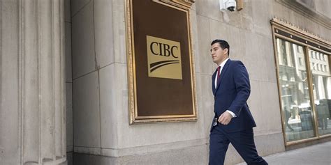 how much does a cibc branch manager make