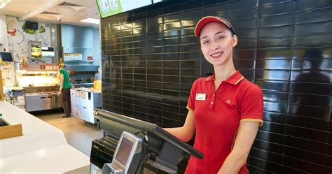 How Much Does A Mcdonald's Worker Make In Nyc
