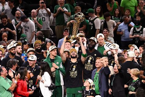 how much does boston celtics cost